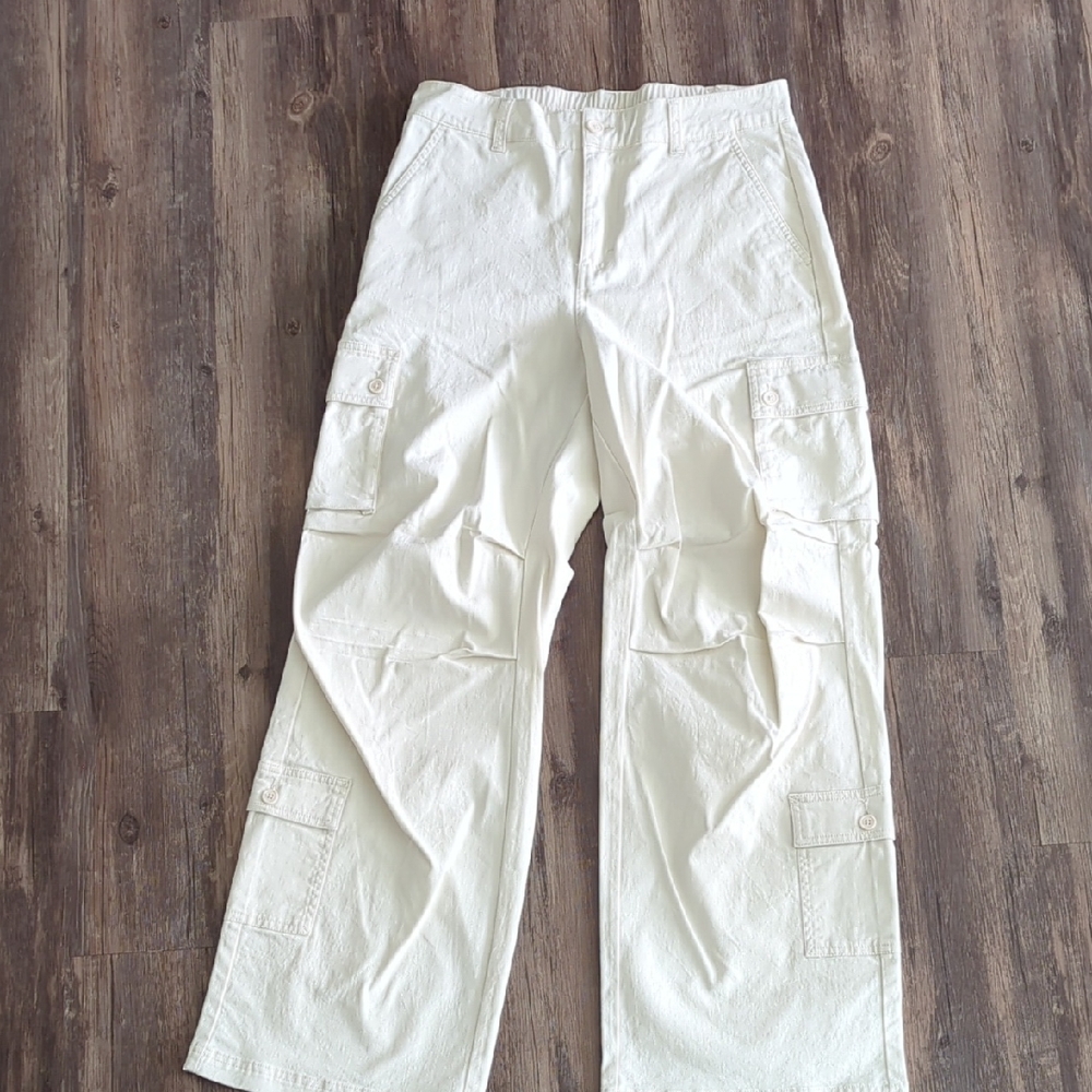 Women's Light Cream Cargo Pants